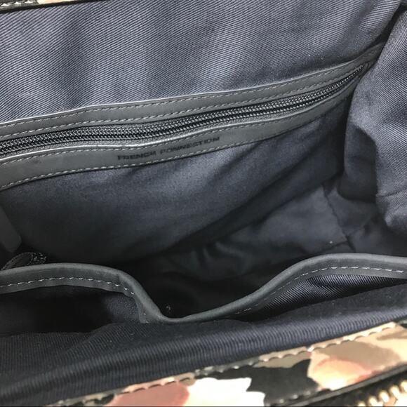 French Connection NWT Shoulder Bag Camo Floral Devin Satchel Purse - Picture 12 of 12